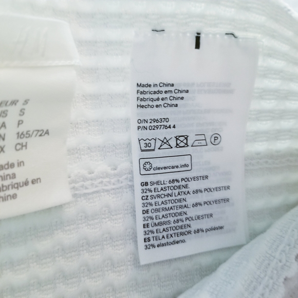 3/$45 H&M | White Elastic Bubble Mini Skirt High Waisted - Picture 4 of 6